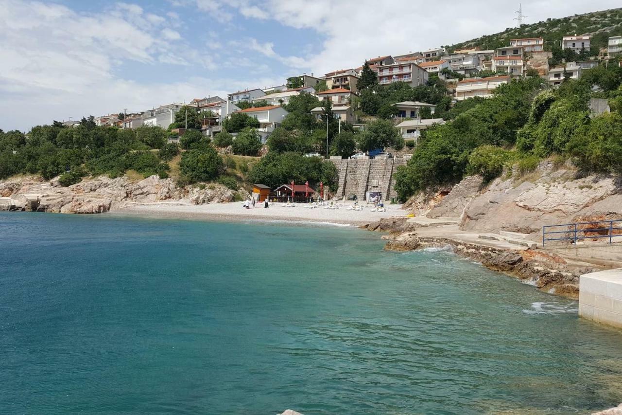 Beachfront Studio Apartment Vintage In Senj Senj  Eksteriør bilde