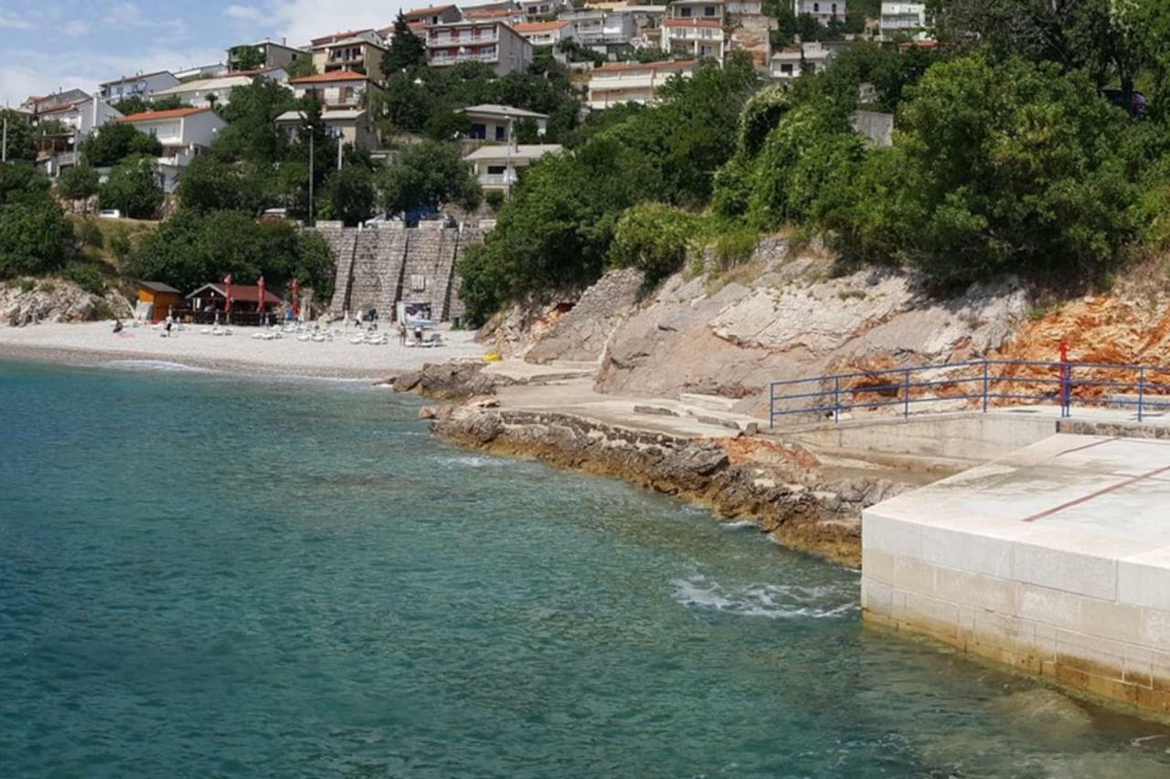 Beachfront Studio Apartment Vintage In Senj Senj  Eksteriør bilde